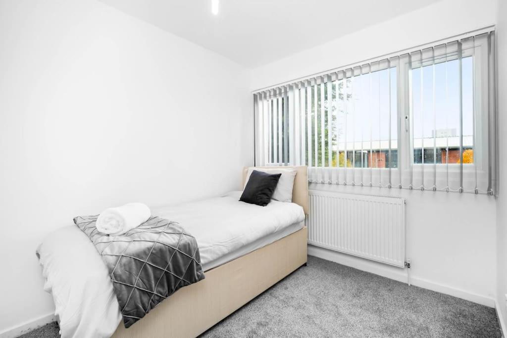 Jlr,Nec,B'Ham Airport,Entire House,Wi-Fi,Netflix Villa Birmingham Exterior foto